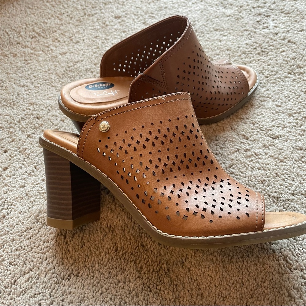 Dr. Scholl’s perforated Leather Heeled Sandals